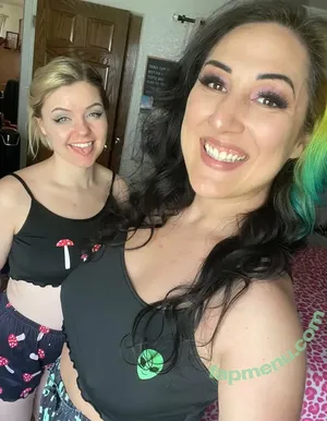 Sirenpaige / Paigethasiren / serena.paige8 nude photo #0002