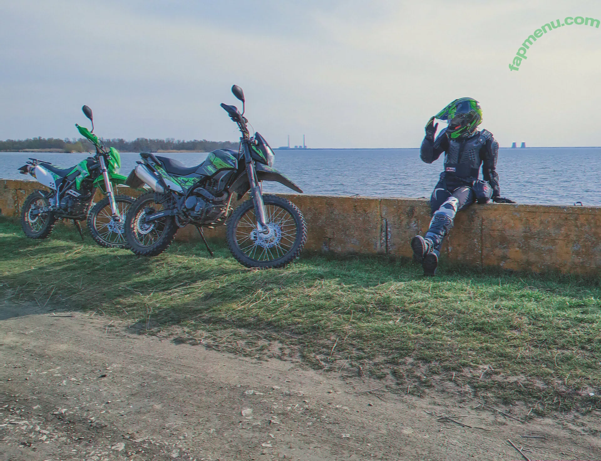 sisgreen nude photo #0419 (sisgreen_)