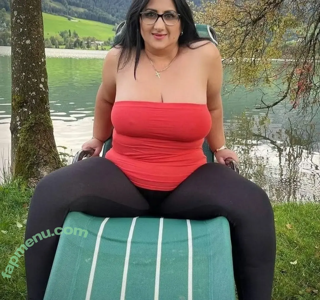Sissy Peppo nude photo #0001 (Sissymycurvers / sissypeppo)
