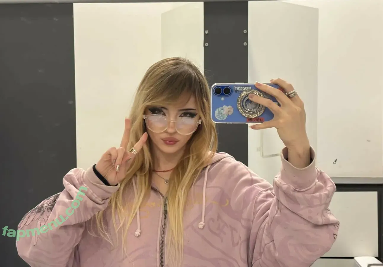 Sistervader nude photo #0044 (Sistervader)