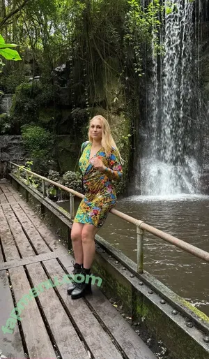 Siswet / Siswet19 / siswetofficial nude photo #0109