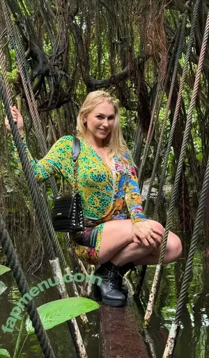 Siswet / Siswet19 / siswetofficial nude photo #0133