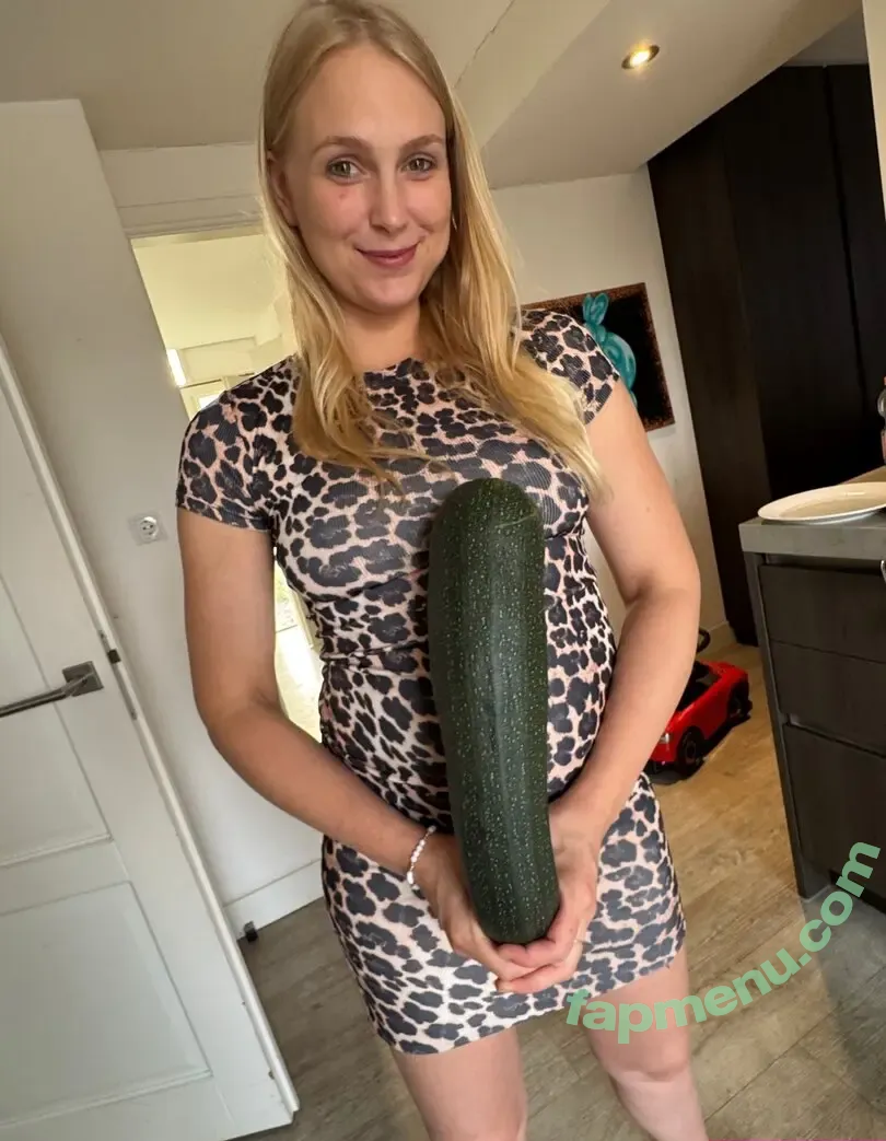 Siswet nude photo #0094 (Siswet19 / siswetofficial)