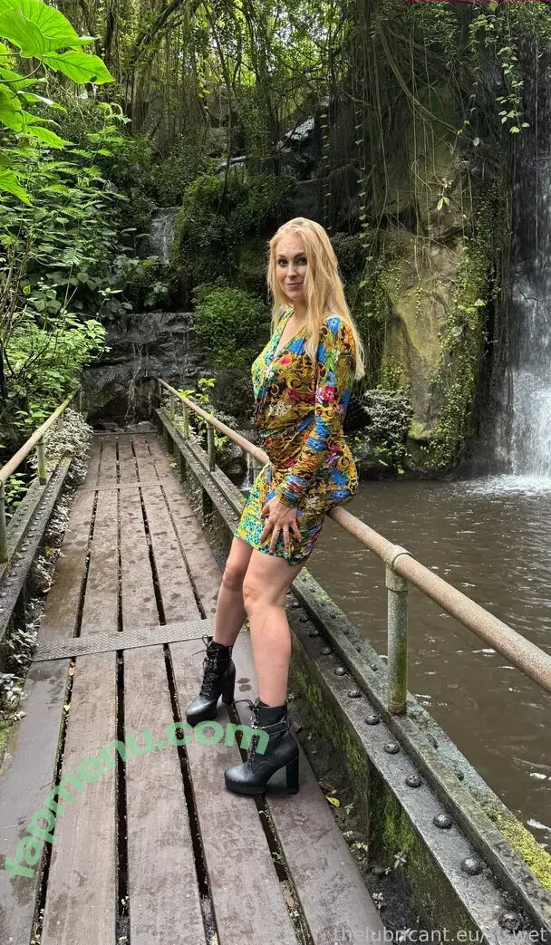 Siswet nude photo #0119 (Siswet19 / siswetofficial)