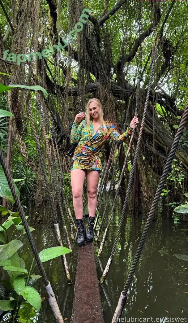 Siswet nude photo #0136 (Siswet19 / siswetofficial)