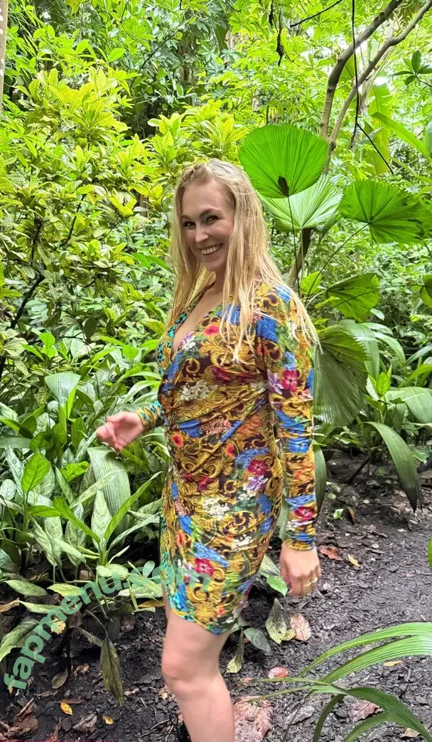 Siswet nude photo #0144 (Siswet19 / siswetofficial)