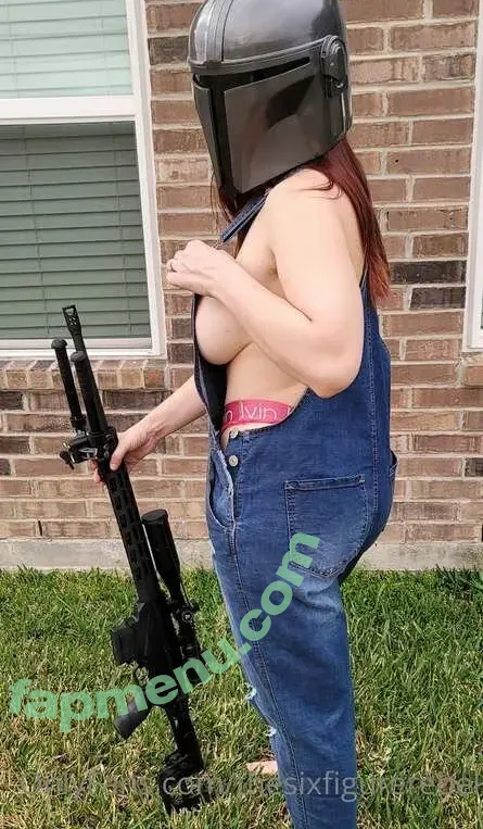 Six Figure Rebel nude photo #0012 (rebelwilson / thesixfigurerebel)