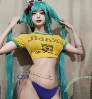 Sixeye_Hoshi / Hoshikira / snowy_hoshi nude photo #0024