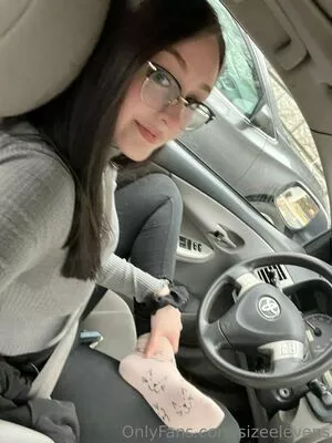 Sizeelevens / robinharrisjr nude photo #0013