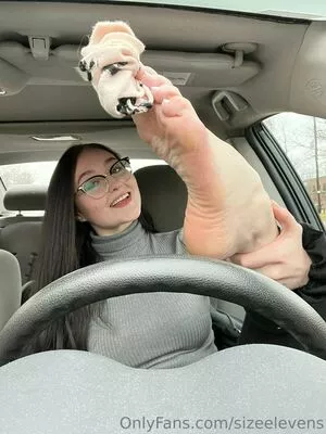 Sizeelevens / robinharrisjr nude photo #0014