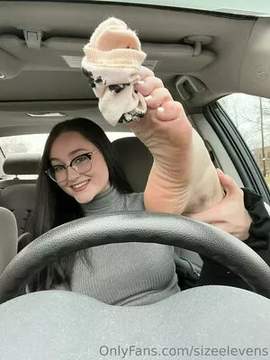 Sizeelevens / robinharrisjr nude photo #0017