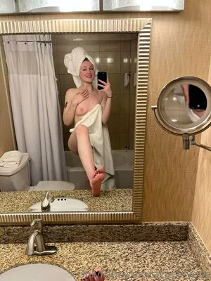 Sizeelevens / robinharrisjr nude photo #0107