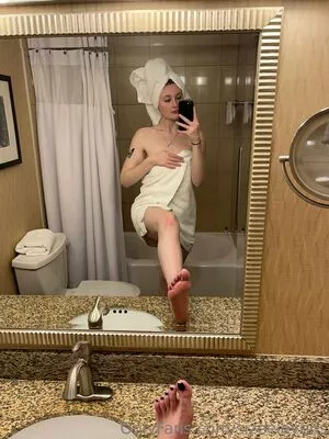 Sizeelevens / robinharrisjr nude photo #0110