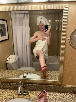 Sizeelevens / robinharrisjr nude photo #0111