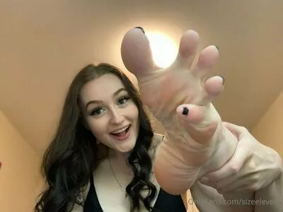 Sizeelevens / robinharrisjr nude photo #0171