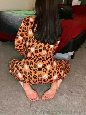 Sizeelevens / robinharrisjr nude photo #0411