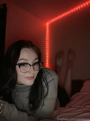 Sizeelevens / robinharrisjr nude photo #0490