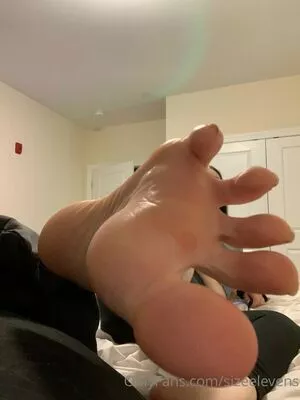 Sizeelevens / robinharrisjr nude photo #0631