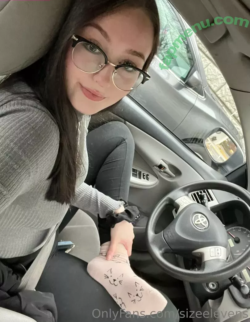 Sizeelevens nude photo #0026 (robinharrisjr)