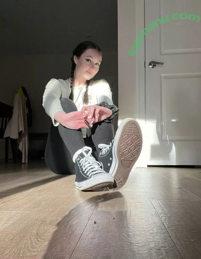 Sizeelevens nude photo #0028 (robinharrisjr)