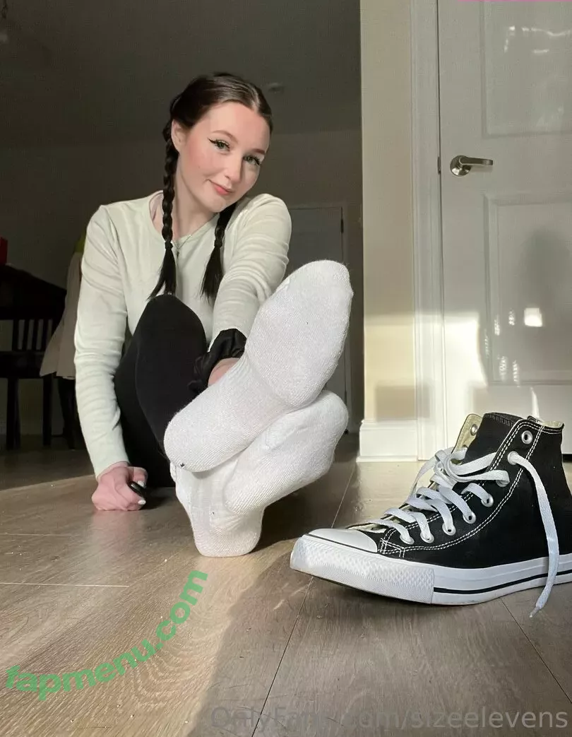 Sizeelevens nude photo #0030 (robinharrisjr)