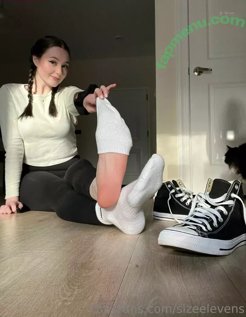 Sizeelevens nude photo #0035 (robinharrisjr)