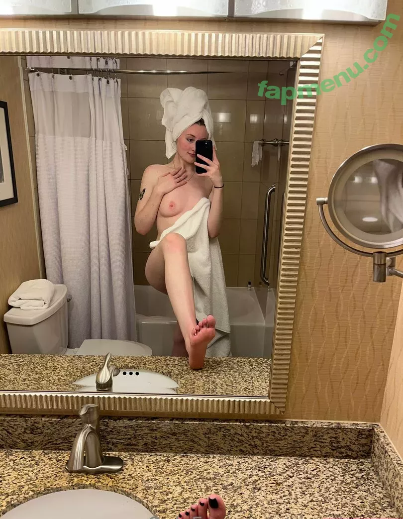 Sizeelevens nude photo #0105 (robinharrisjr)