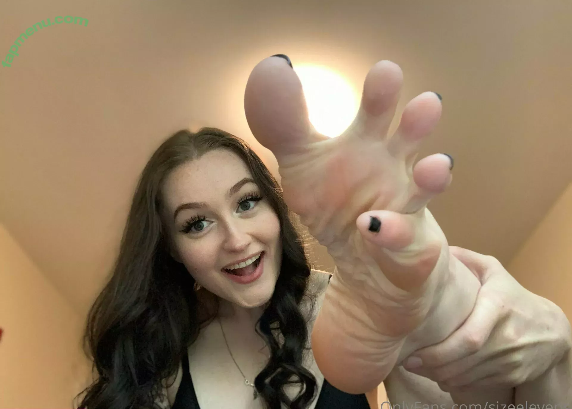 Sizeelevens nude photo #0171 (robinharrisjr)