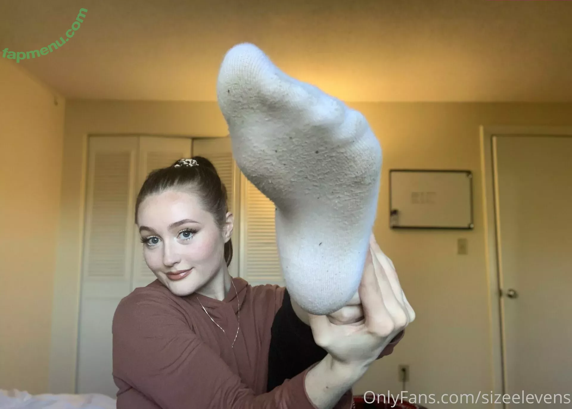 Sizeelevens nude photo #0243 (robinharrisjr)