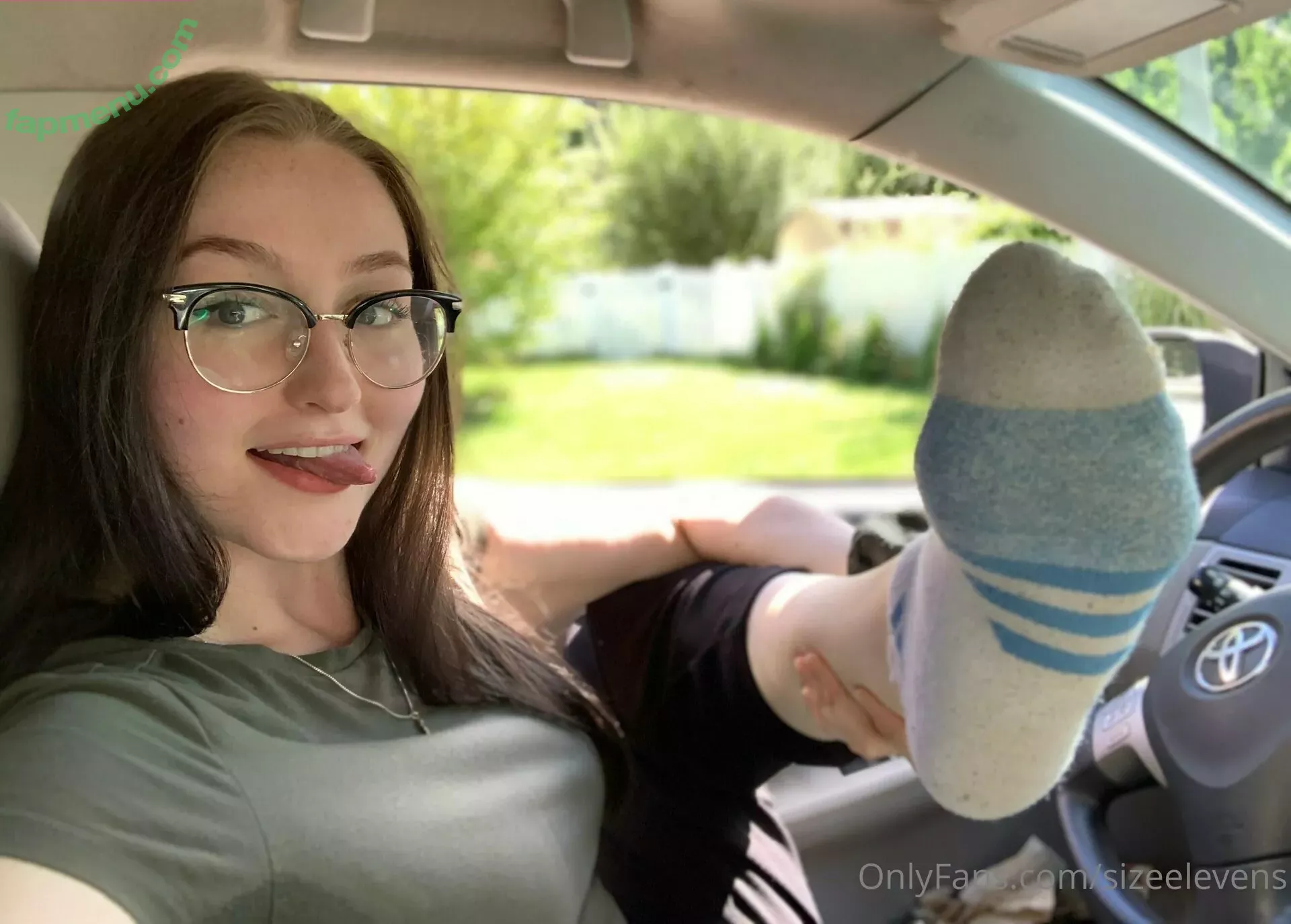 Sizeelevens nude photo #0319 (robinharrisjr)