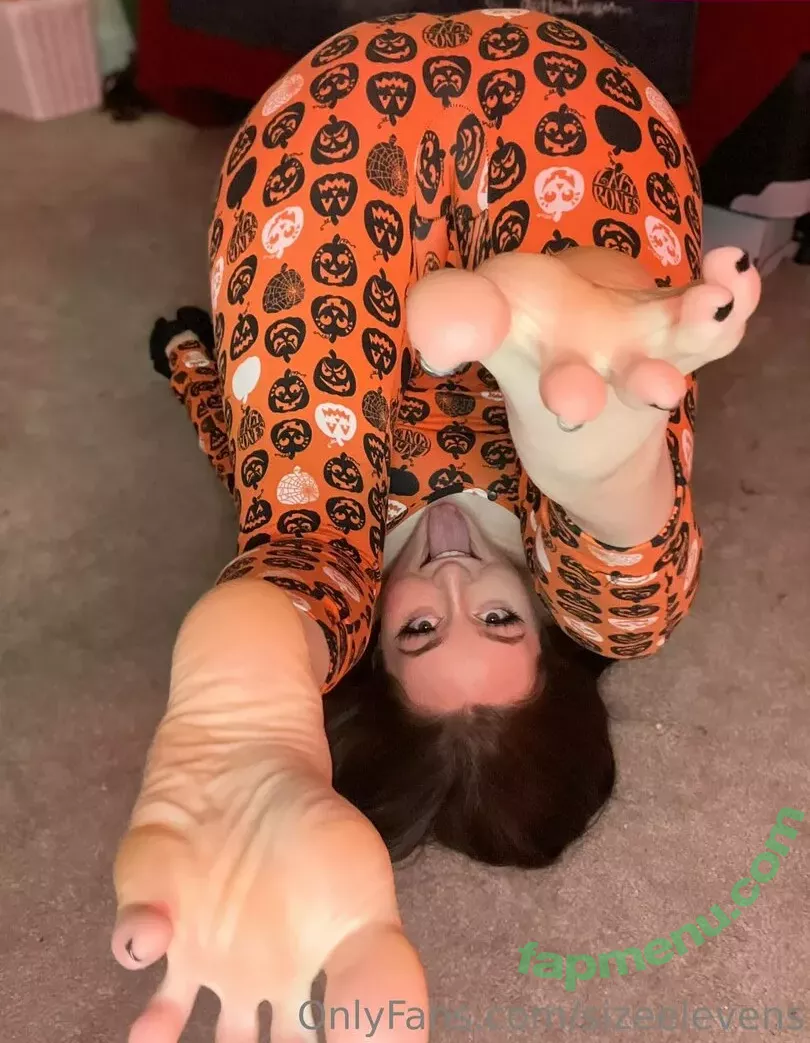 Sizeelevens nude photo #0419 (robinharrisjr)