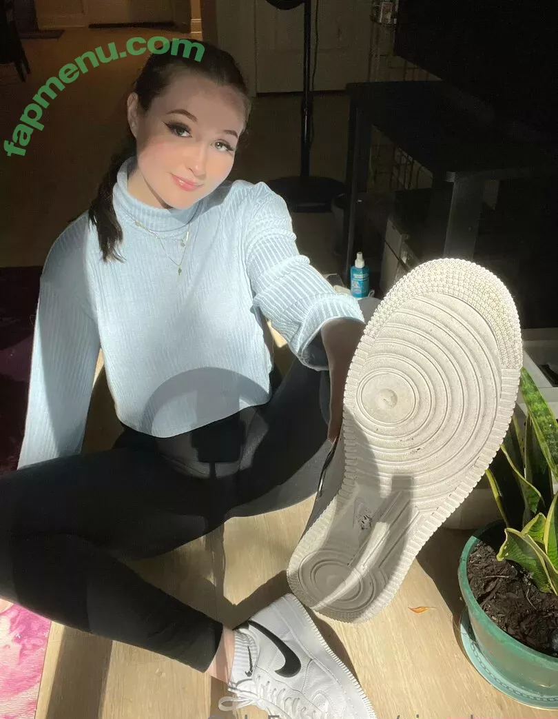 Sizeelevens nude photo #0677 (robinharrisjr)