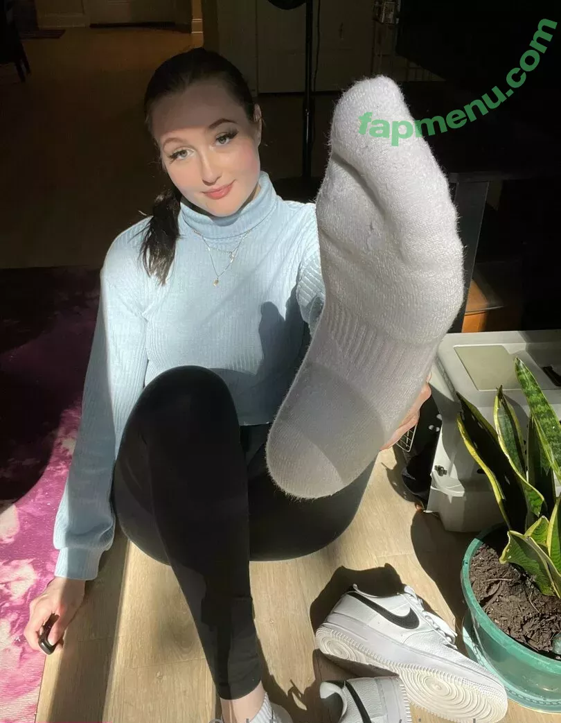 Sizeelevens nude photo #0687 (robinharrisjr)