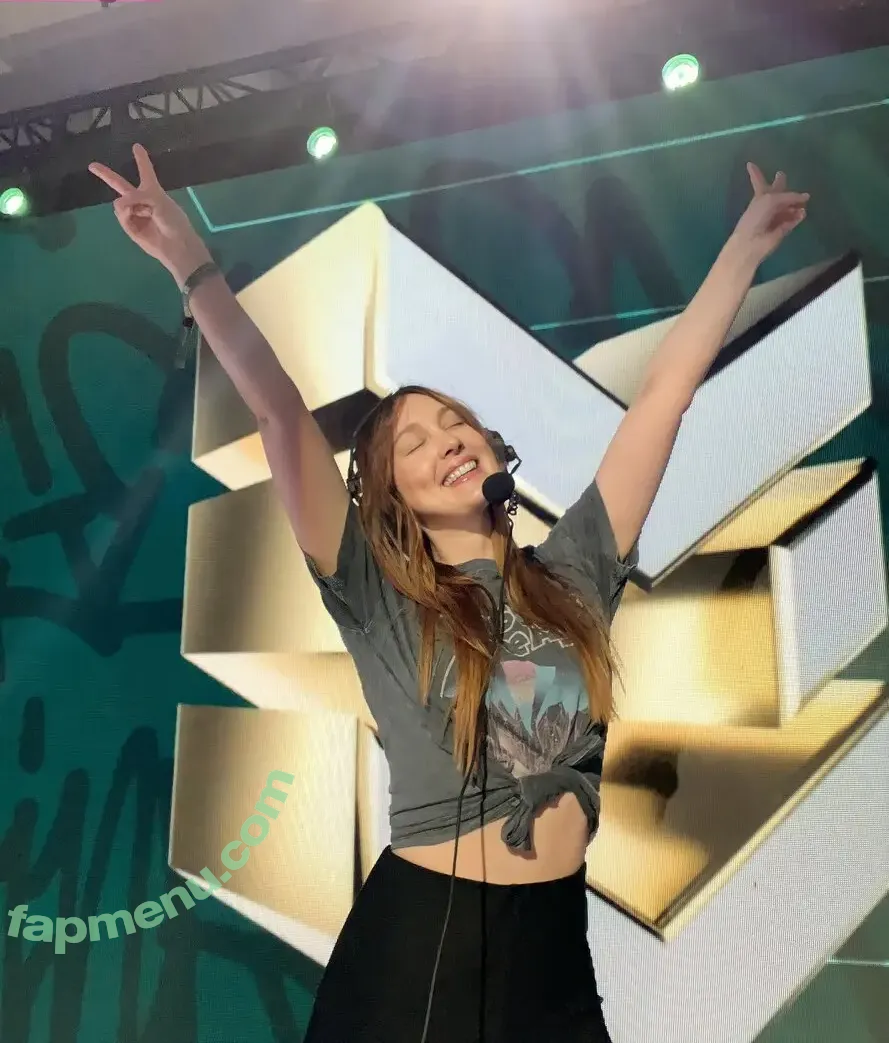 Sjokz nude photo #0069 (Eefje Depoortere / eefjah)