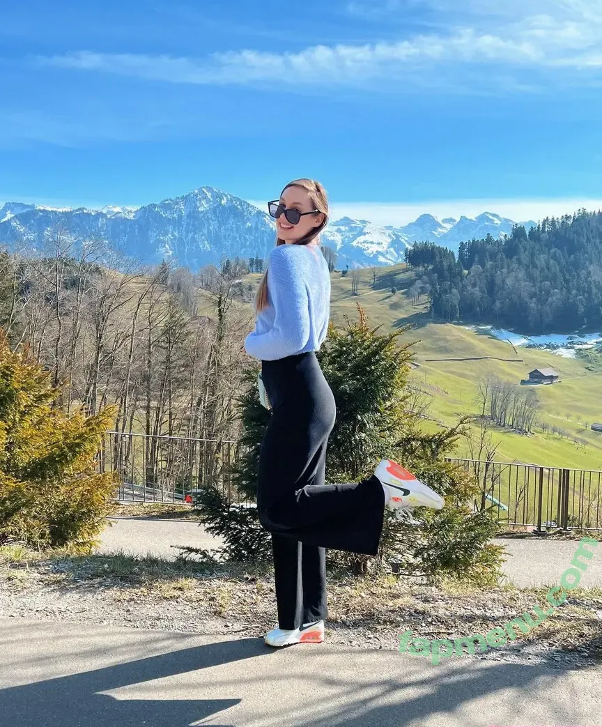 Sjokz nude photo #0147 (Eefje Depoortere / eefjah)