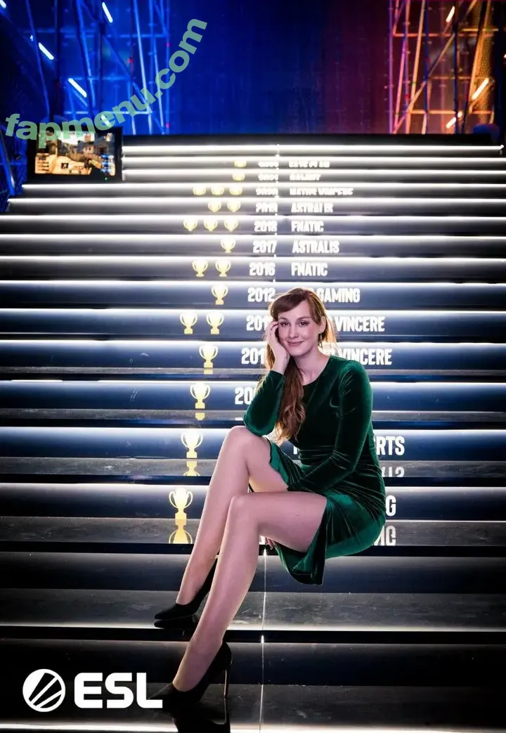 Sjokz nude photo #0313 (Eefje Depoortere / eefjah)