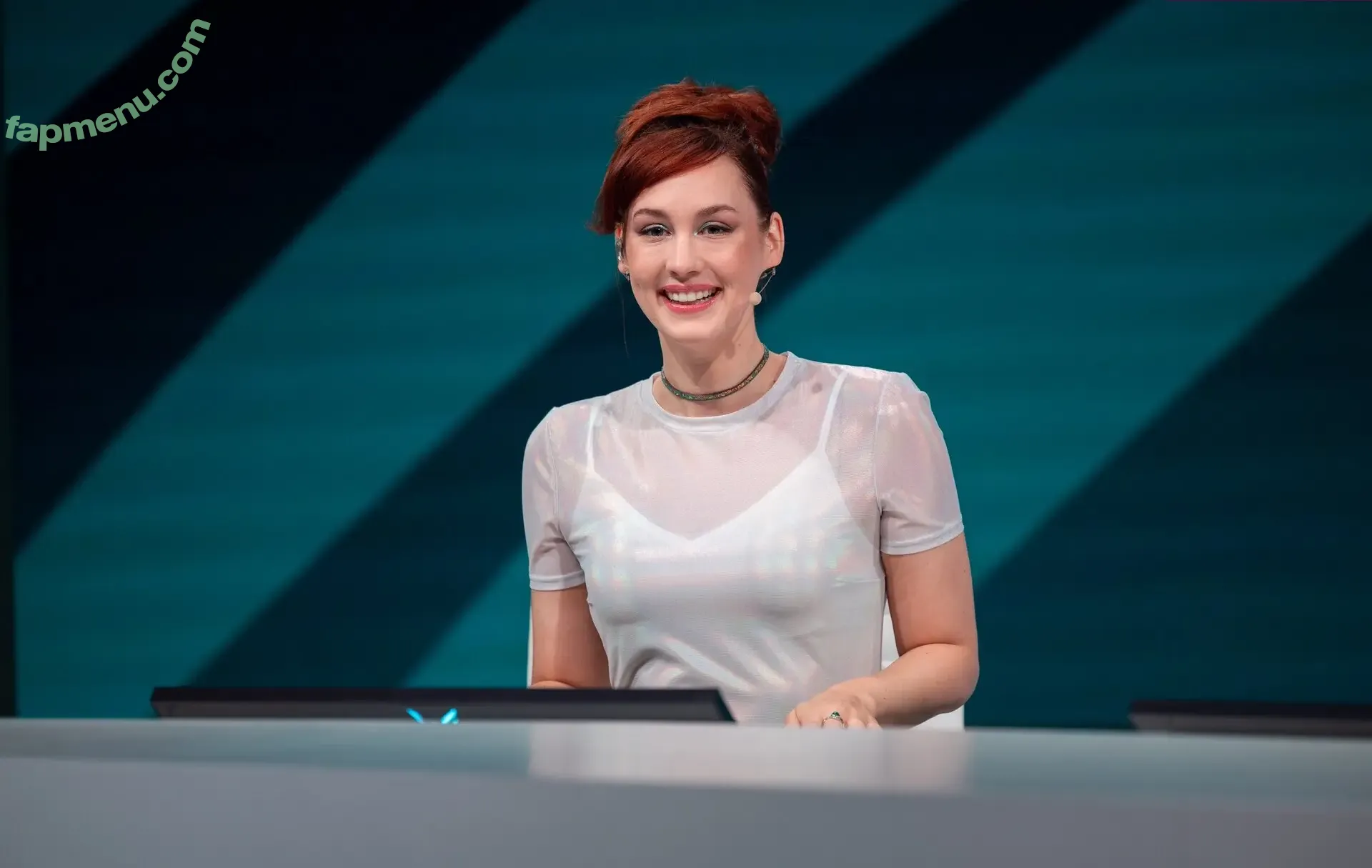 Sjokz nude photo #0411 (Eefje Depoortere / eefjah)