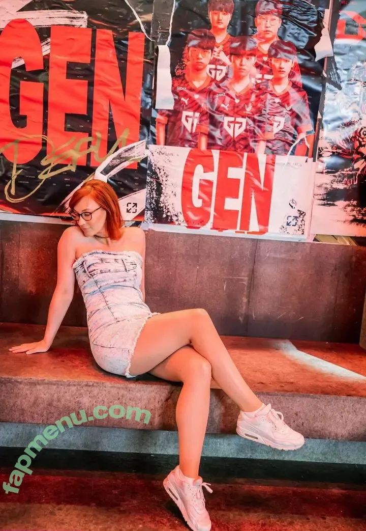 Sjokz nude photo #0497 (Eefje Depoortere / eefjah)