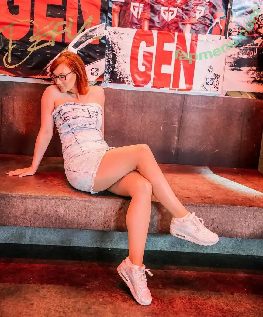 Sjokz nude photo #0501 (Eefje Depoortere / eefjah)