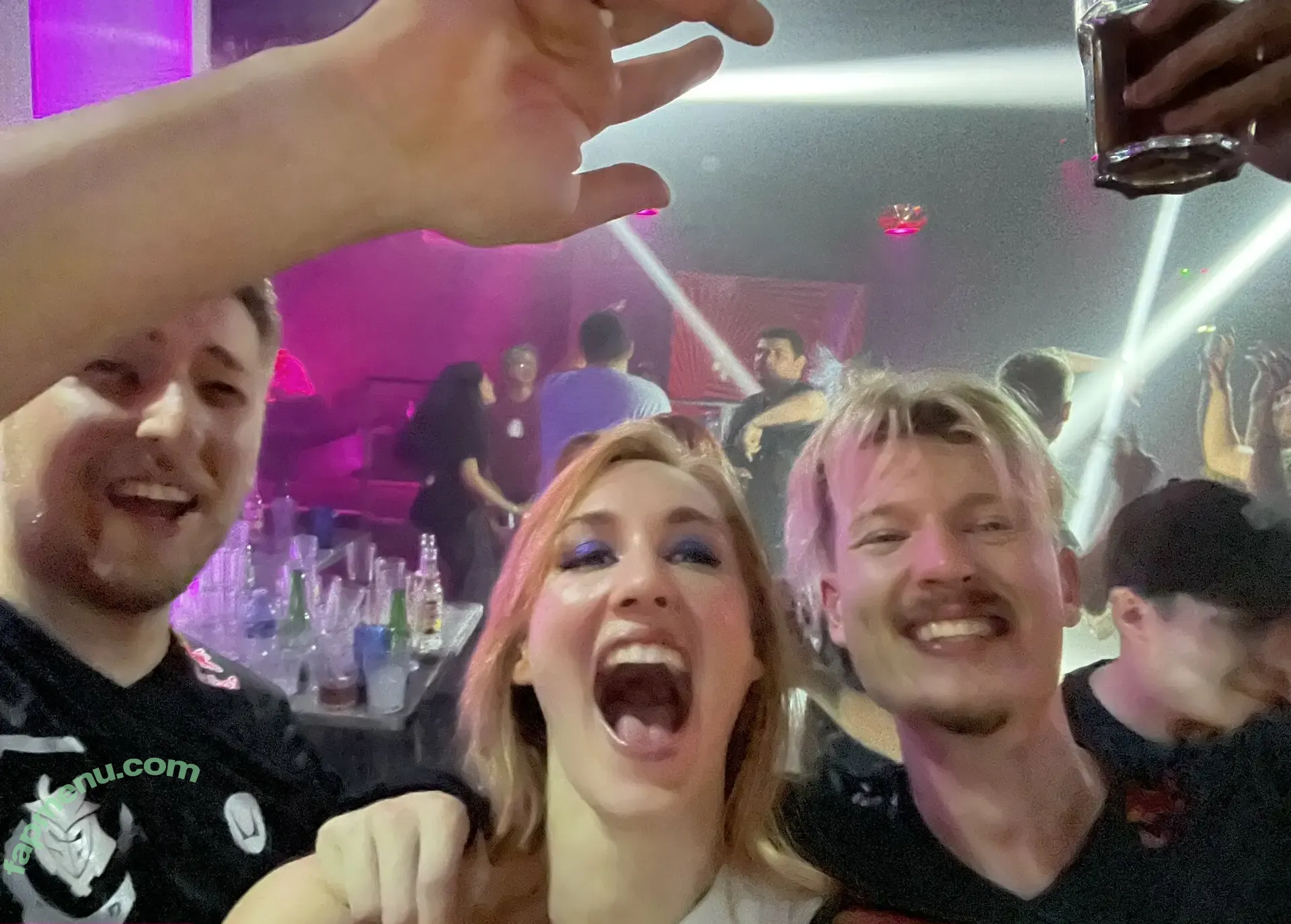 Sjokz nude photo #0667 (Eefje Depoortere / eefjah)