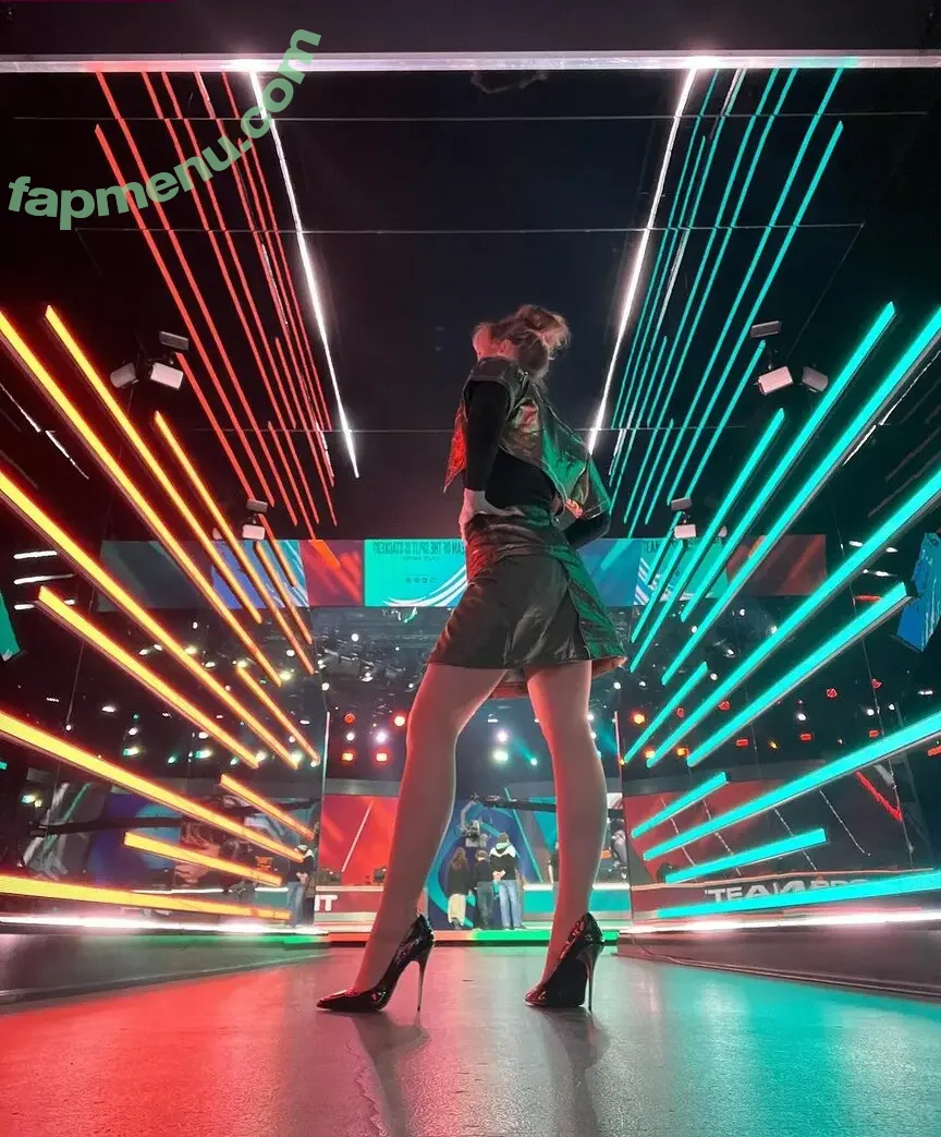 Sjokz nude photo #0942 (Eefje Depoortere / eefjah)