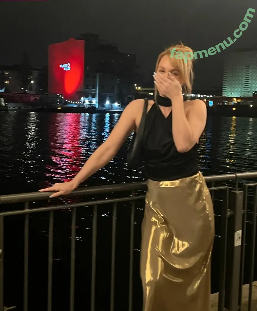 Sjokz nude photo #0943 (Eefje Depoortere / eefjah)