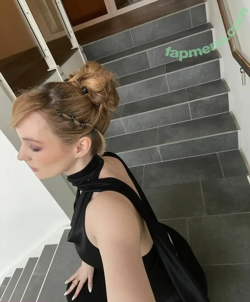 Sjokz nude photo #0970 (Eefje Depoortere / eefjah)