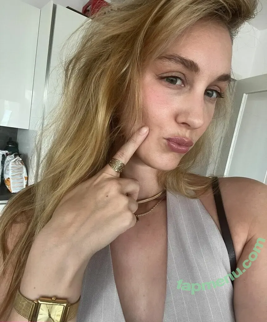 Sjokz nude photo #1086 (Eefje Depoortere / eefjah)