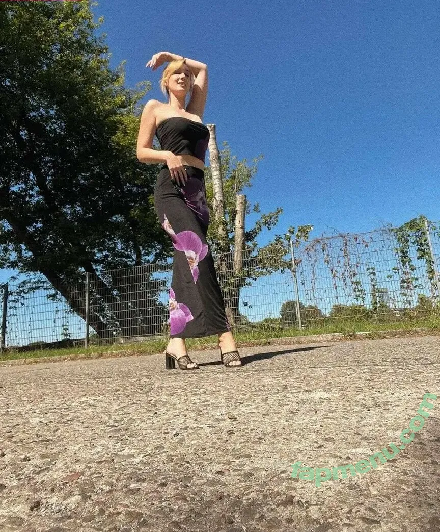 Sjokz nude photo #1102 (Eefje Depoortere / eefjah)