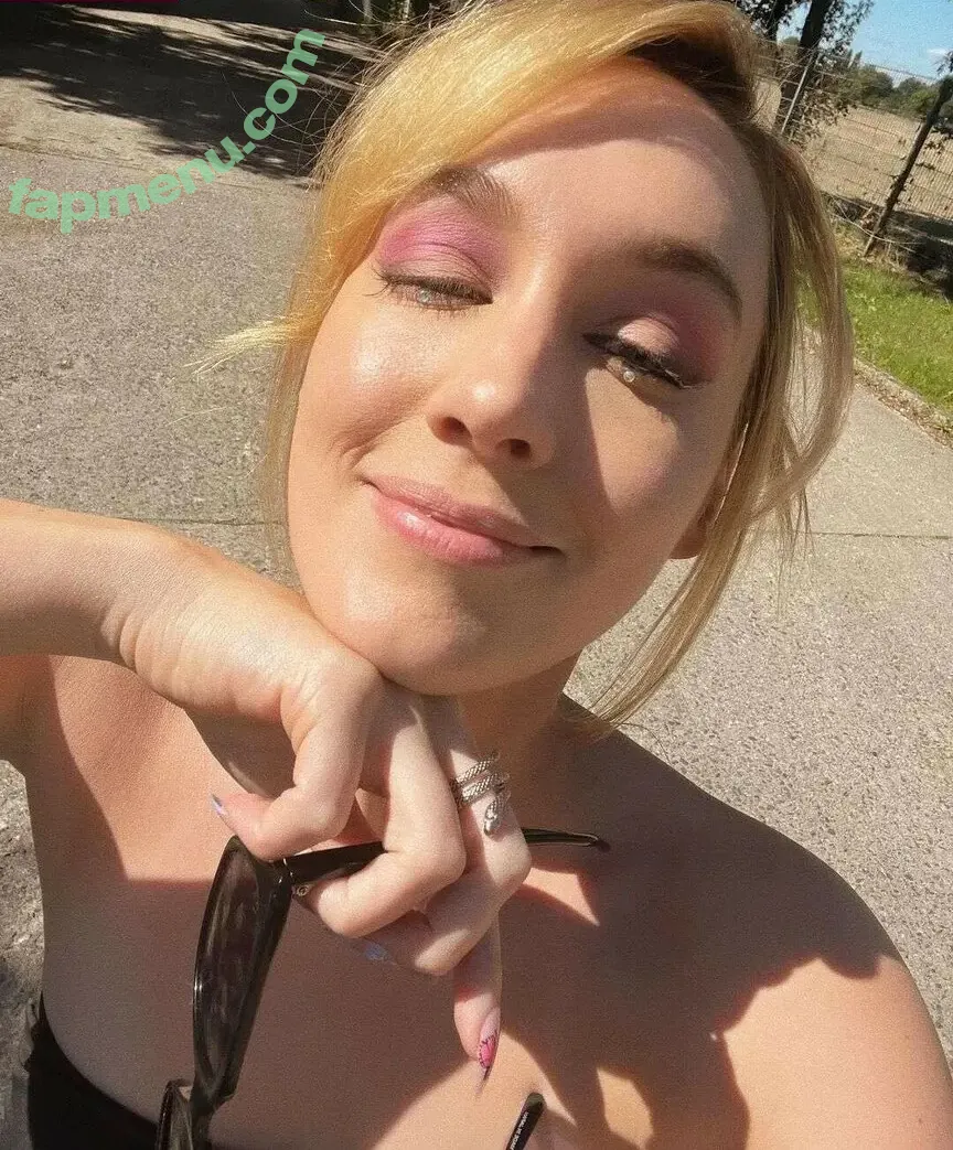 Sjokz nude photo #1105 (Eefje Depoortere / eefjah)