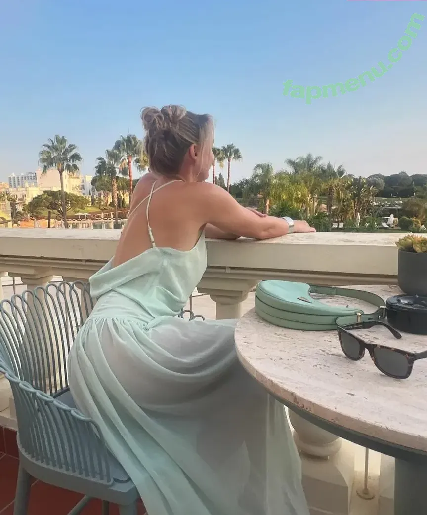 Sjokz nude photo #1217 (Eefje Depoortere / eefjah)