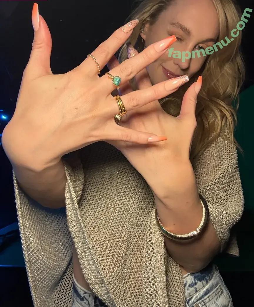 Sjokz nude photo #1414 (Eefje Depoortere / eefjah)