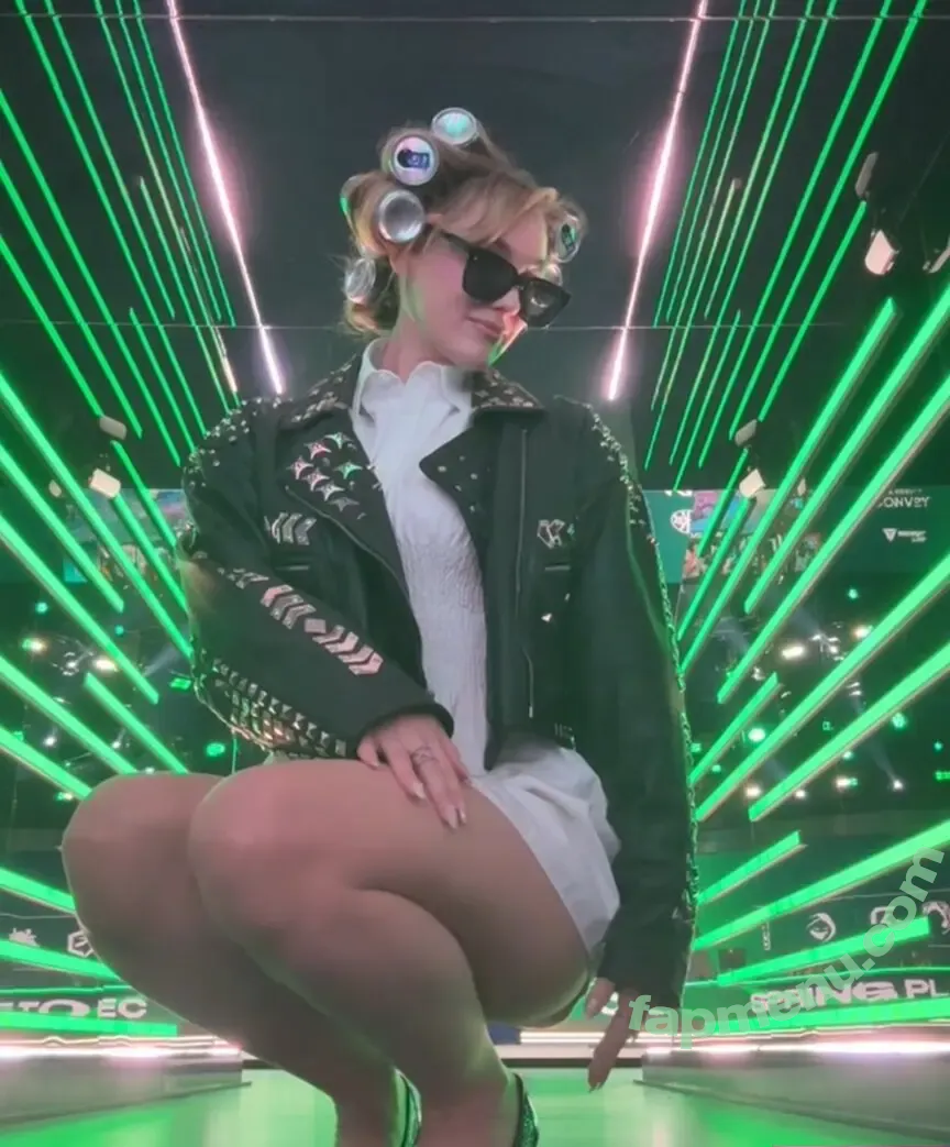 Sjokz nude photo #1447 (Eefje Depoortere / eefjah)