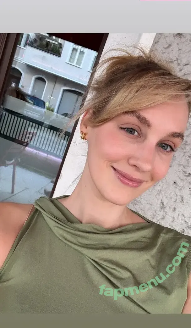 Sjokz nude photo #1489 (Eefje Depoortere / eefjah)